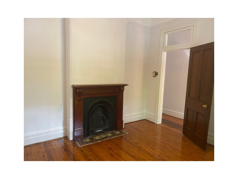 122 Burren Street, Newtown NSW 2042