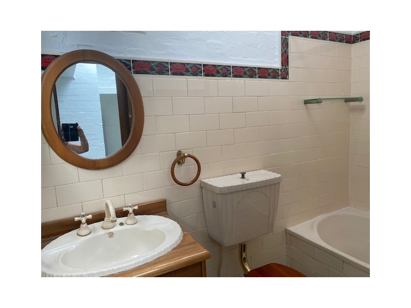 122 Burren Street, Newtown NSW 2042