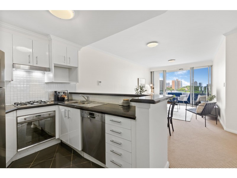 77/788 Bourke Street, Waterloo NSW 2017