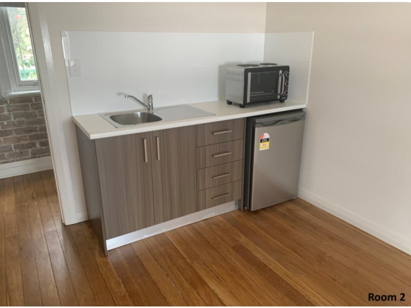 2/2 Burrows Avenue, Sydenham NSW 2044