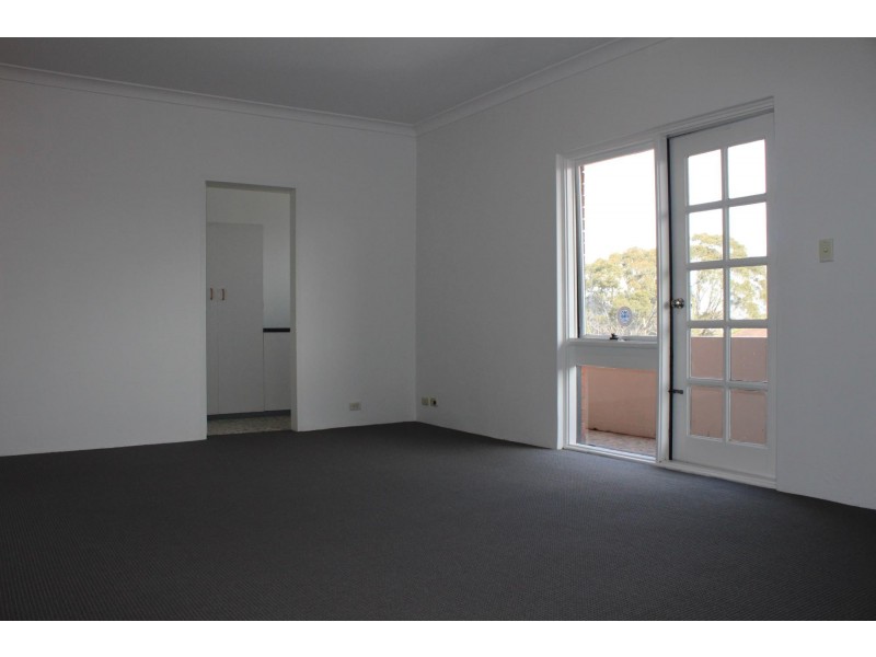 8/39 Laura Street, Newtown NSW 2042