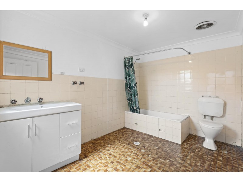 35 Leamington Avenue, Newtown NSW 2042