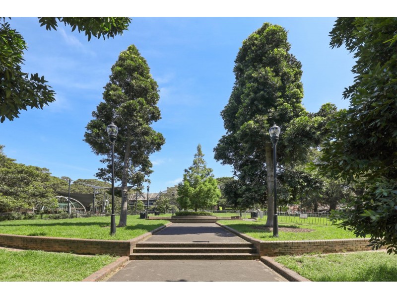 35 Leamington Avenue, Newtown NSW 2042