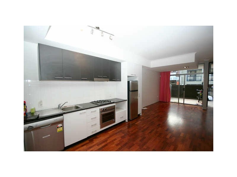 33 PURKIS STREET, Camperdown NSW 2050