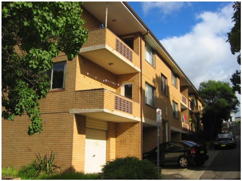 8/9 Bayley Street, Marrickville NSW 2204