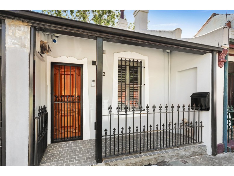 32 Egan Street, Newtown NSW 2042