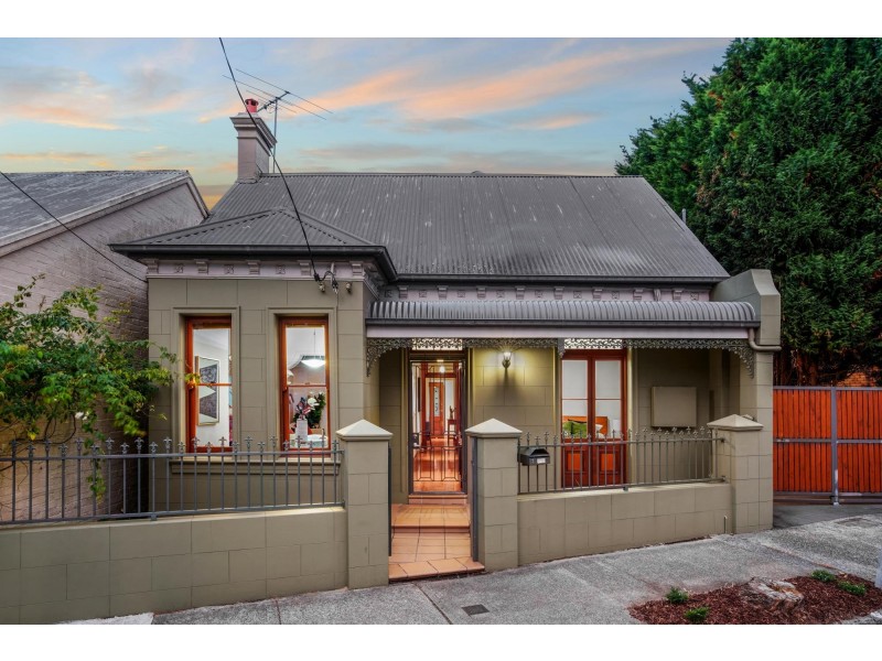 1 Augustus Street, Enmore NSW 2042