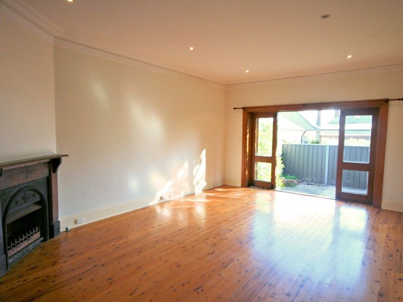 10 Francis Street, Enmore NSW 2042