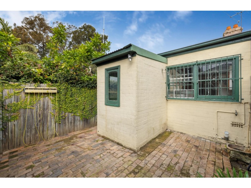 102 Chelmsford Street, Newtown NSW 2042