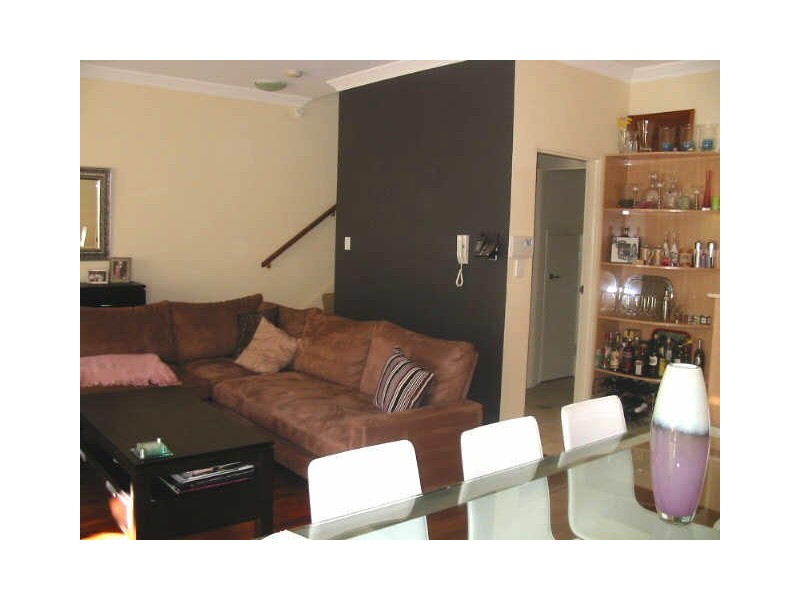2/24 WALTER STREET, Leichhardt NSW 2040