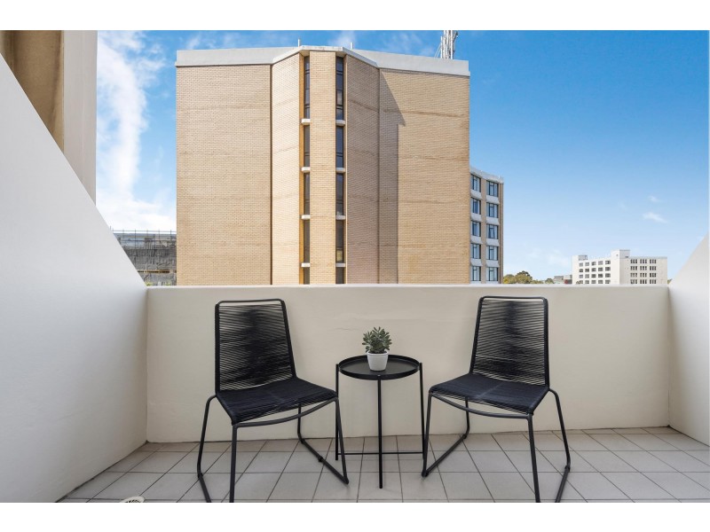 327/1 Missenden Road, Camperdown NSW 2050