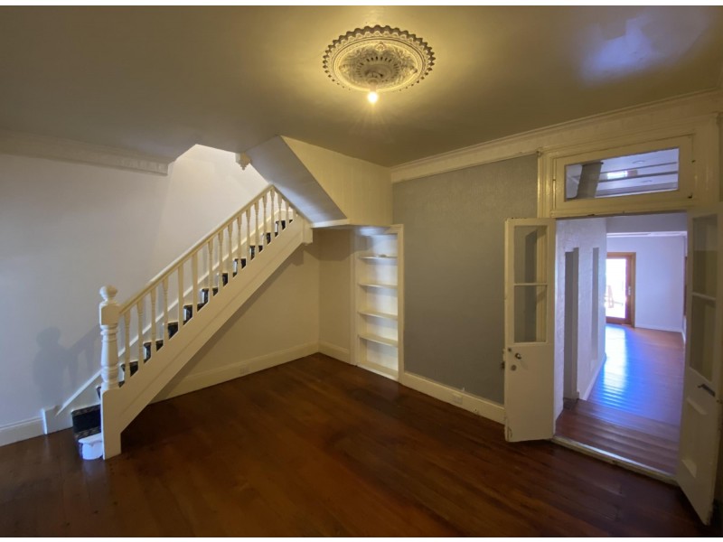 9 College Street, Newtown NSW 2042