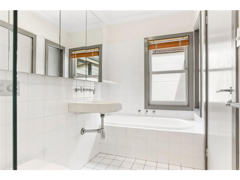 140 Camden Street, Enmore NSW 2042