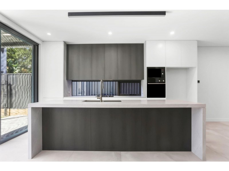 72A Unwins Bridge Road, St Peters NSW 2044