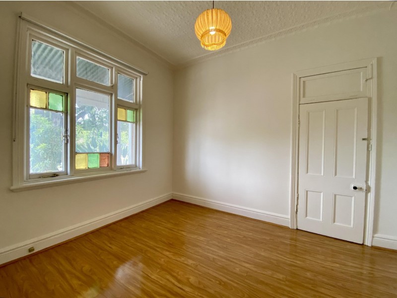 110 Unwins Bridge Road, St Peters NSW 2044