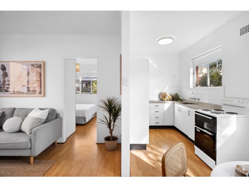 2/31c Charles Street, Forest Lodge NSW 2037