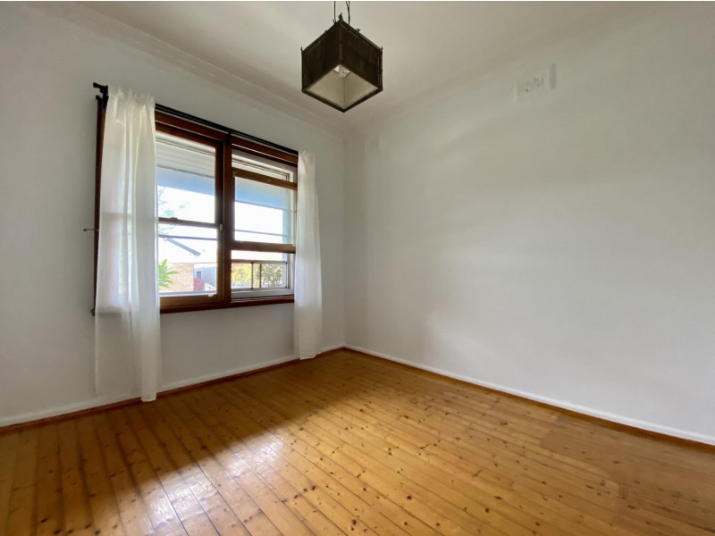 4 Yelverton Street, Sydenham NSW 2044