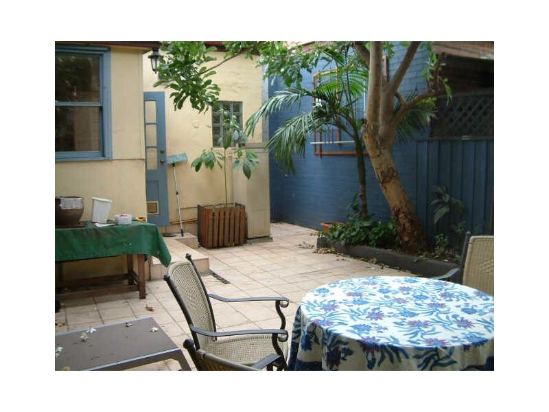 11 GROVE STREET, St Peters NSW 2044