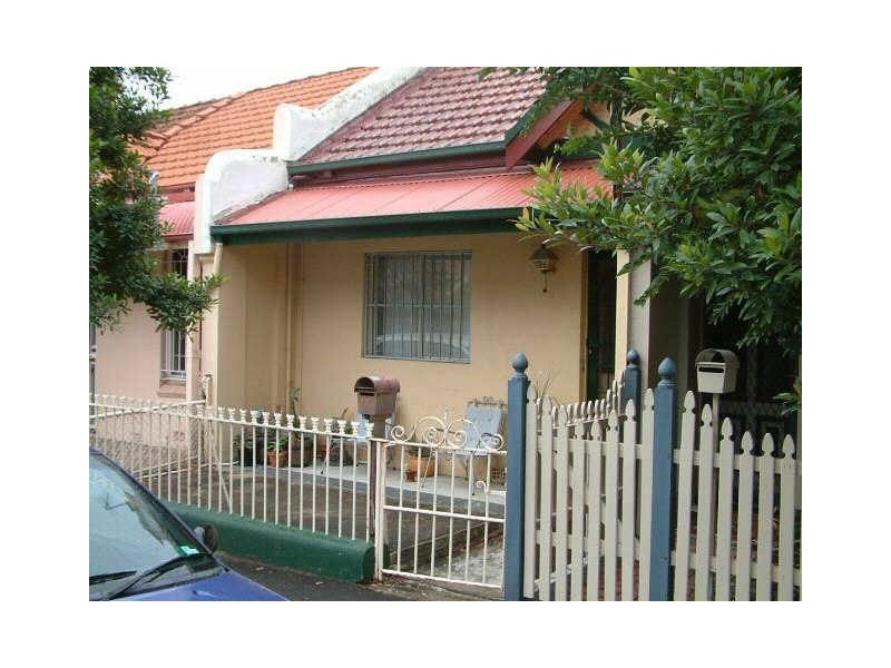 122 ROCHFORD STREET, Erskineville NSW 2043