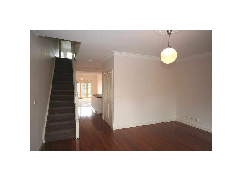 18 Angel Street, Newtown NSW 2042