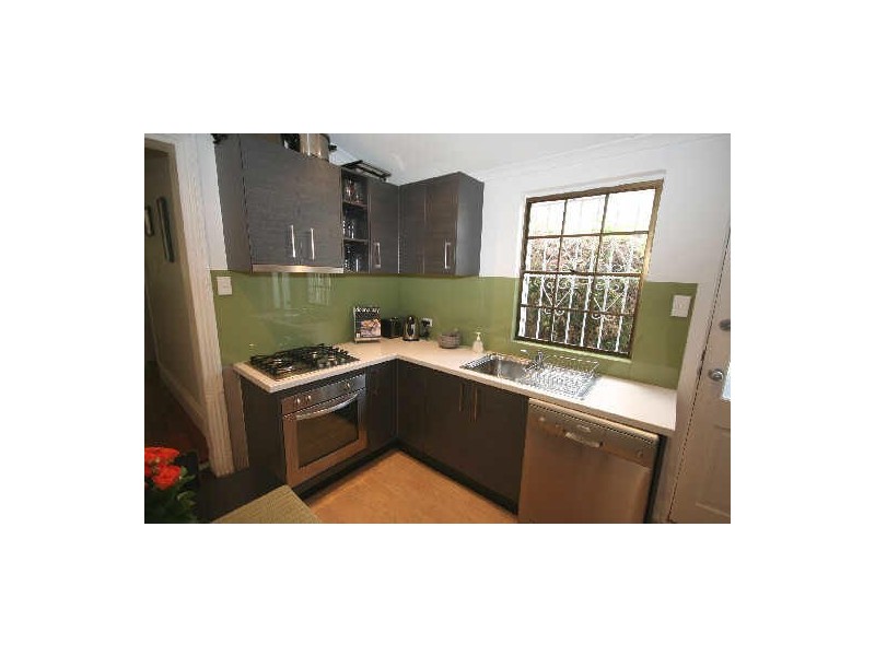 42 LENNOX STREET, Newtown NSW 2042