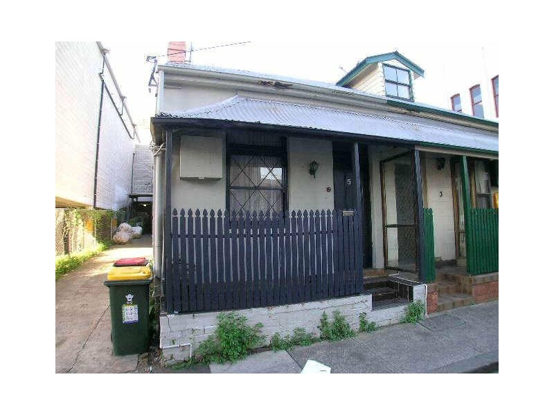 5 MARY STREET, Newtown NSW 2042