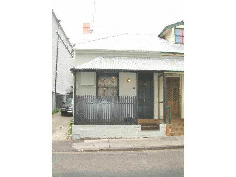5 MARY STREET, Newtown NSW 2042