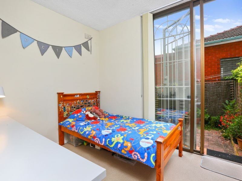 2/30 Derbyshire Road, Leichhardt NSW 2040