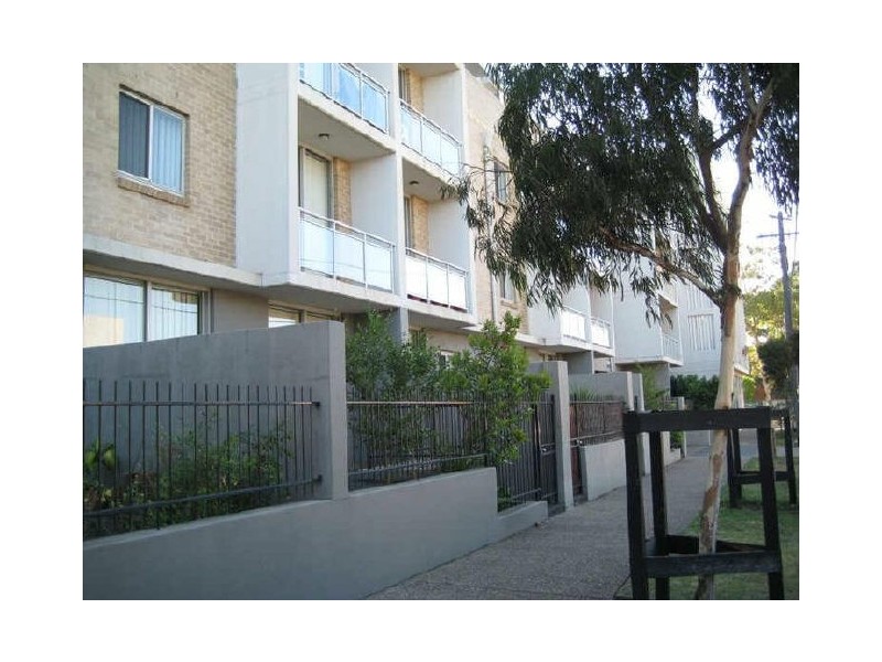 1/4 Gillespie Avenue, Alexandria NSW 2015