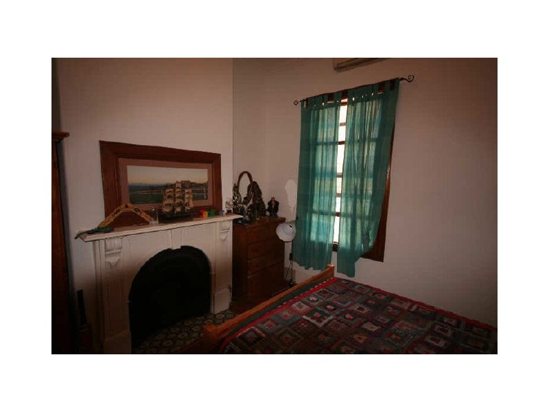 19 YELVERTON STREET, St Peters NSW 2044