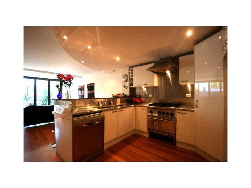 64 LAWRENCE STREET, Alexandria NSW 2015