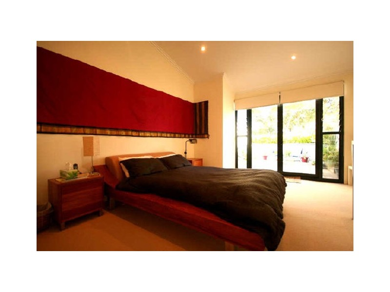 64 LAWRENCE STREET, Alexandria NSW 2015