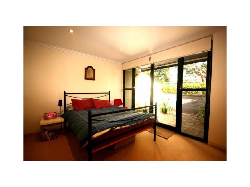 64 LAWRENCE STREET, Alexandria NSW 2015