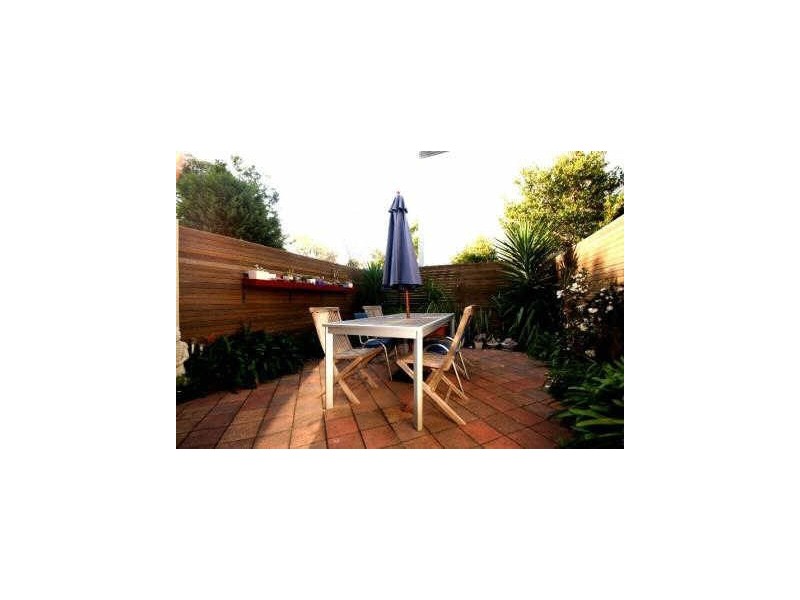 64 LAWRENCE STREET, Alexandria NSW 2015