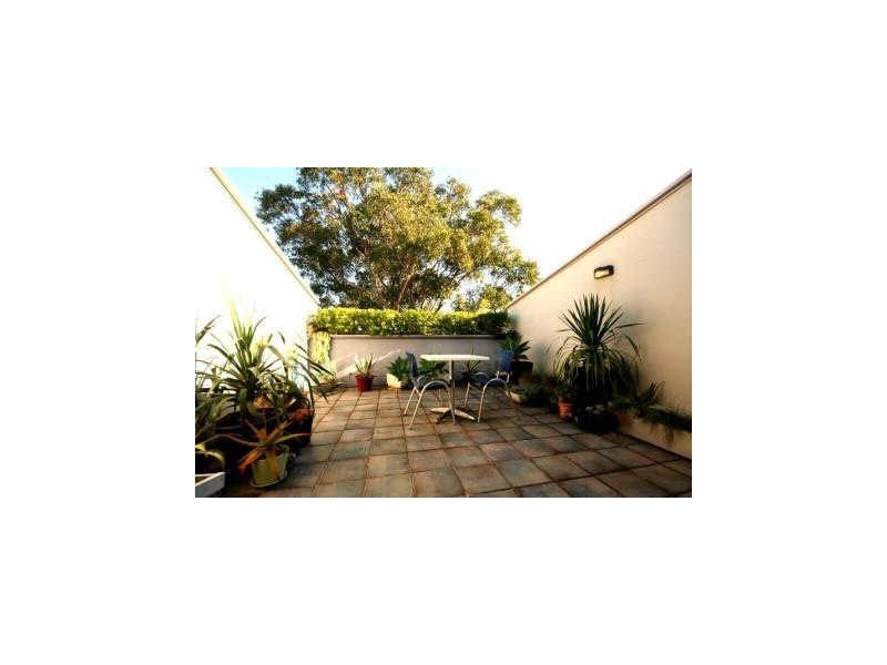 64 LAWRENCE STREET, Alexandria NSW 2015