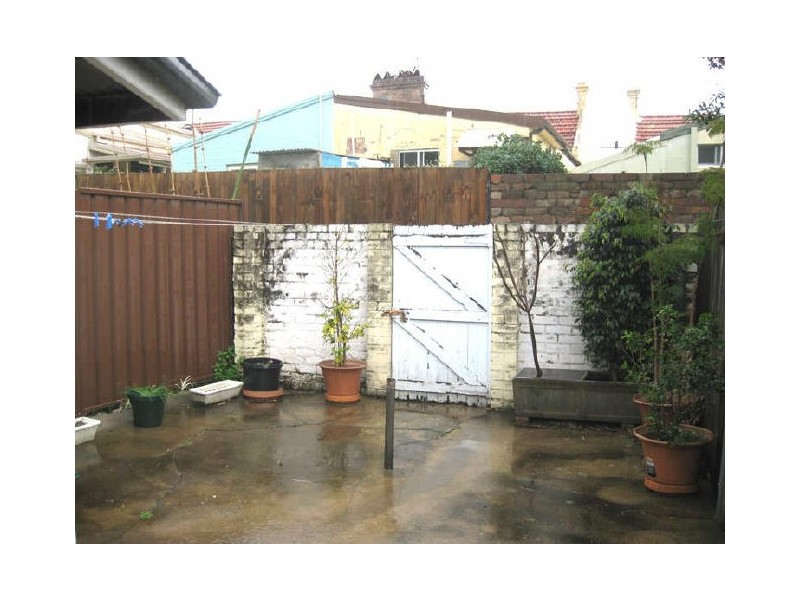 44 YELVERTON STREET, St Peters NSW 2044