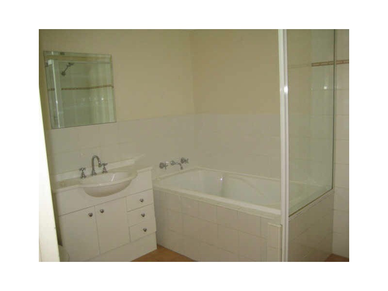 G204/7-11 PRINCESS HIGHWAY, St Peters NSW 2044