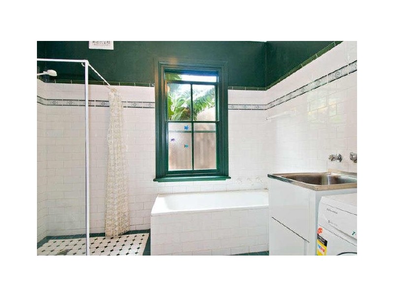 32 FRANCIS STREET, Enmore NSW 2042