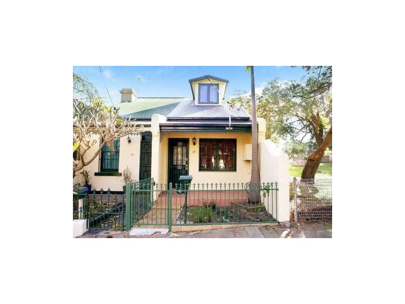 17 Malcolm Street, Erskineville NSW 2043