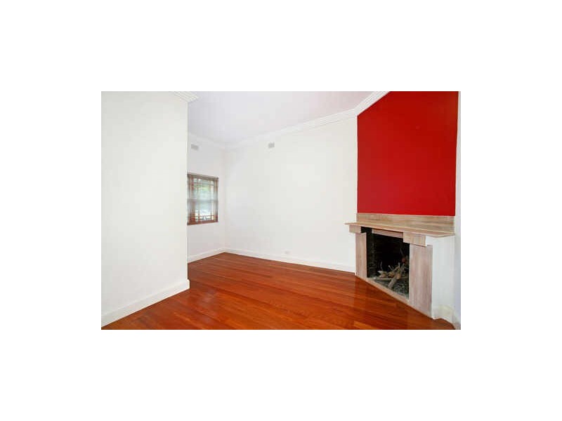 10 PLEASANT AVENUE, Erskineville NSW 2043