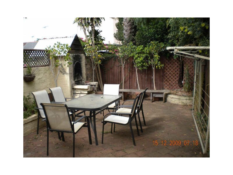 15 FRANCIS STREET, Enmore NSW 2042