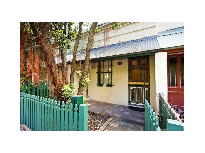 16 FLORA STREET, Erskineville NSW 2043