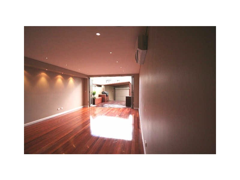 71 A ST MARY STREET, Newtown NSW 2042