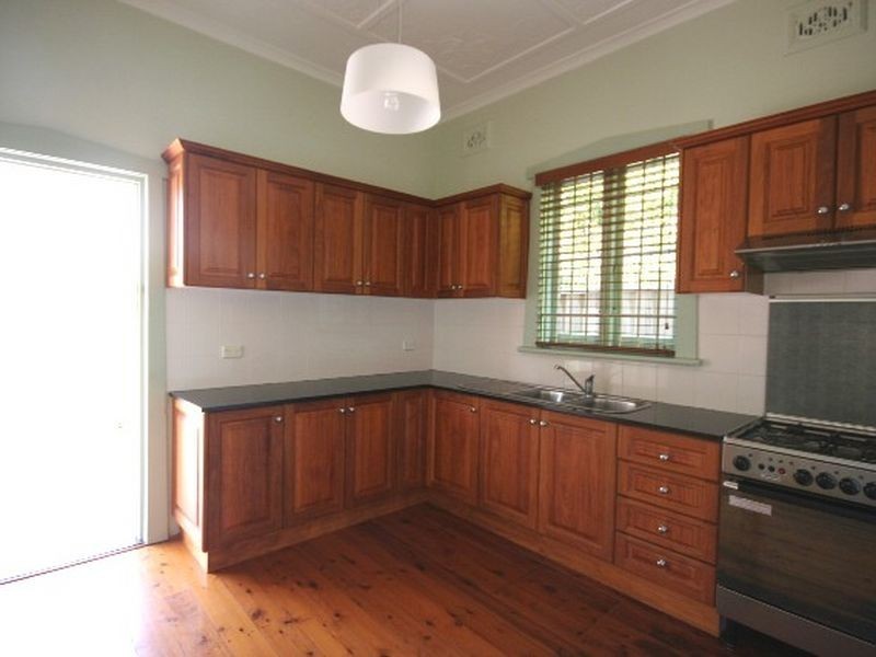 31 Cambridge Street, Enmore NSW 2042