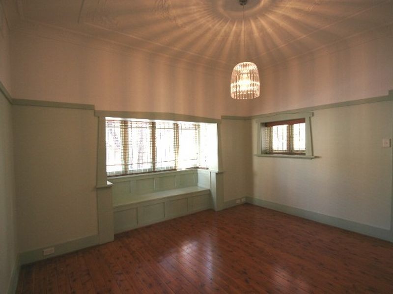 31 Cambridge Street, Enmore NSW 2042