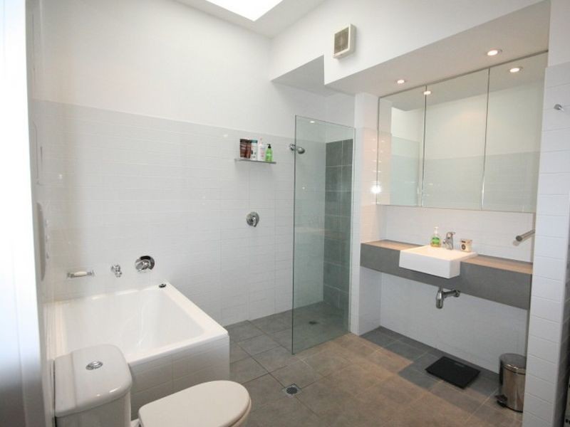 19 Commodore Street, Newtown NSW 2042