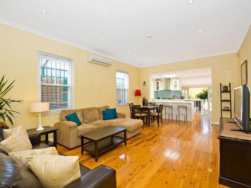 42 Station Street, Tempe NSW 2044