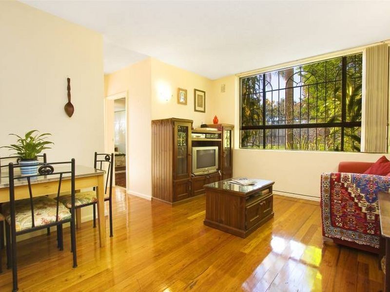 2/30 Derbyshire Street, Leichhardt NSW 2040