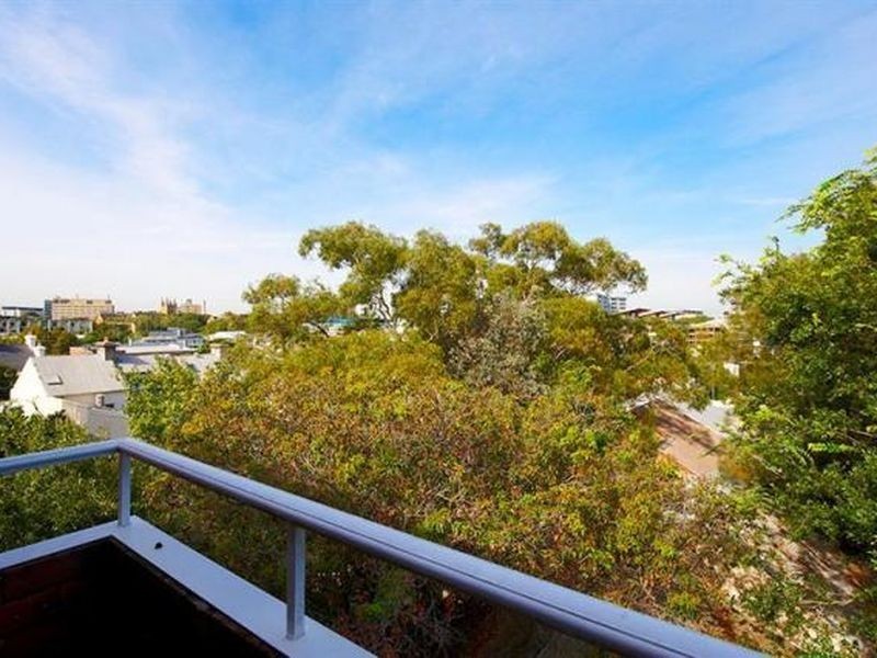 17/9-15 Foss Street, Glebe NSW 2037