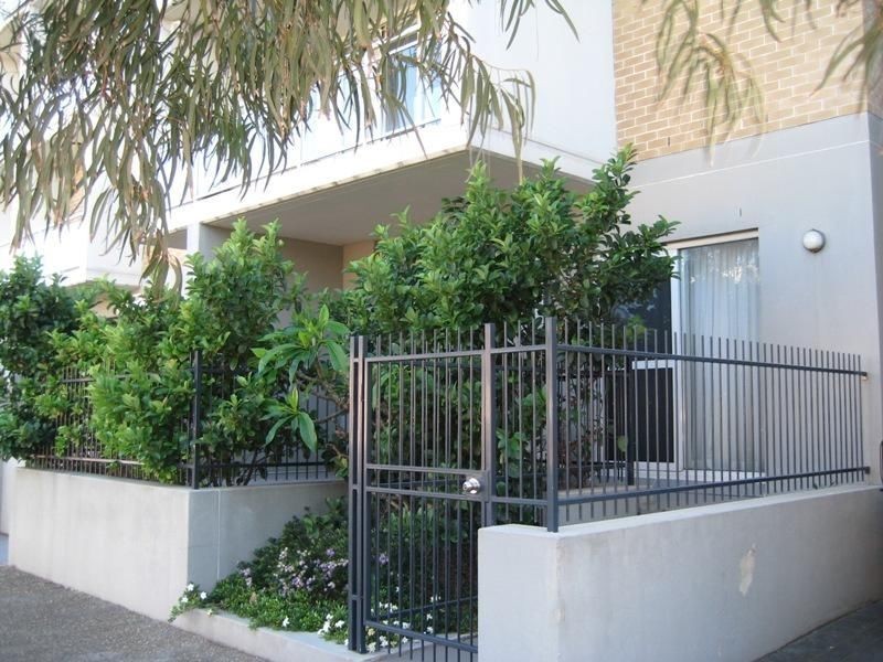 1/4 Gillespie Avenue, Alexandria NSW 2015